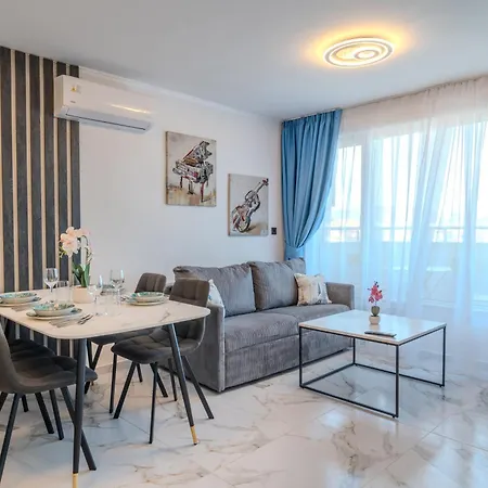 Sea View Luxury Apartments- Golden Sunset Luxury * Ахтопол